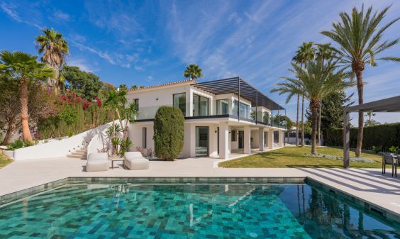 Luxury Five-Bedroom Villa with Panoramic Sea Views in Rocio de Nagüeles, Marbella Golden Mile