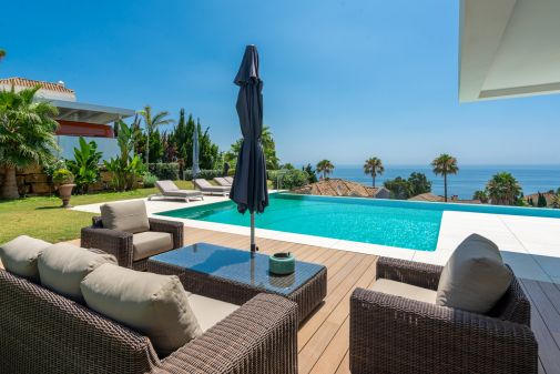 Luxury Villa with Panoramic Sea Views in La Paloma, Manilva